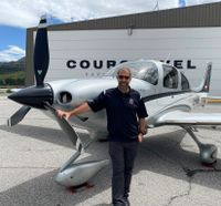 Michael Hochenrieder mit Cirrus SR22T OE-KMR in Courchevel